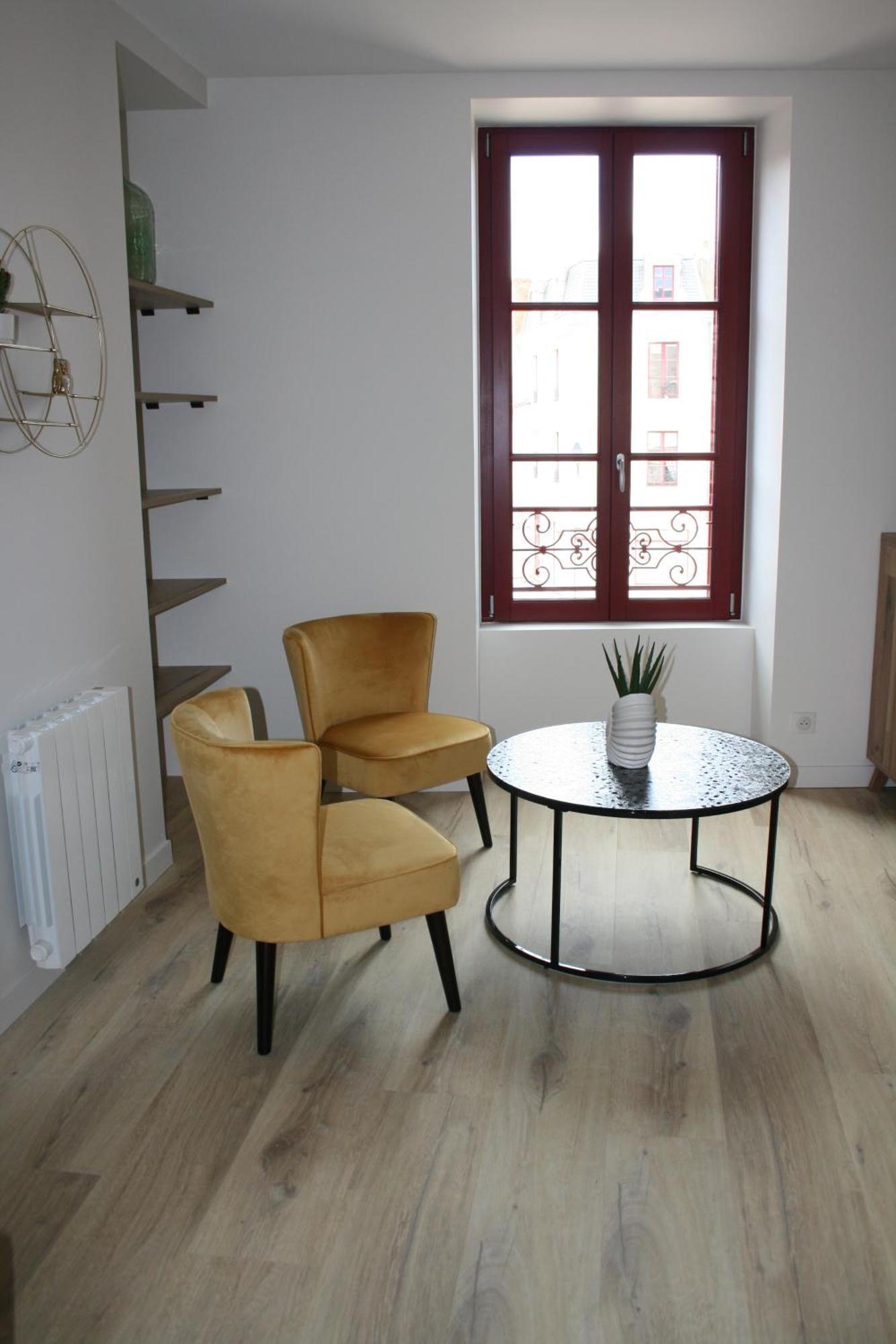 Ferienwohnung Les Nuits D'Aldearde Airvault Exterior foto